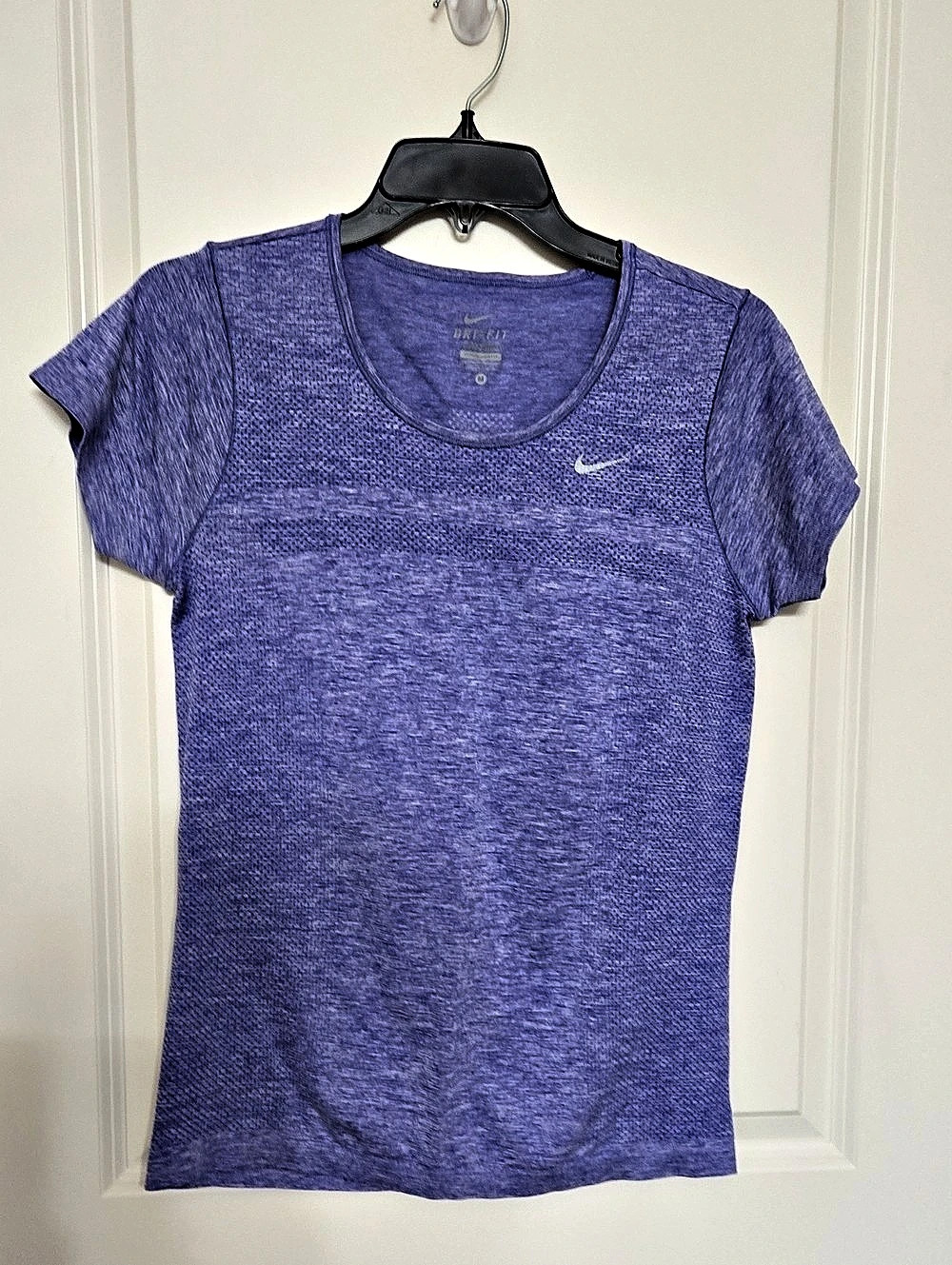 Nike Dri-FIT short sleeve shirt in Purple Medium Like New